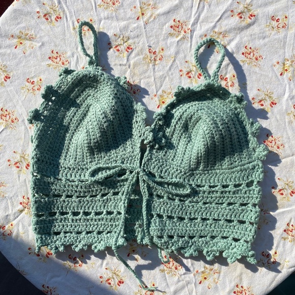 Crochet top - Picture 1 of 2